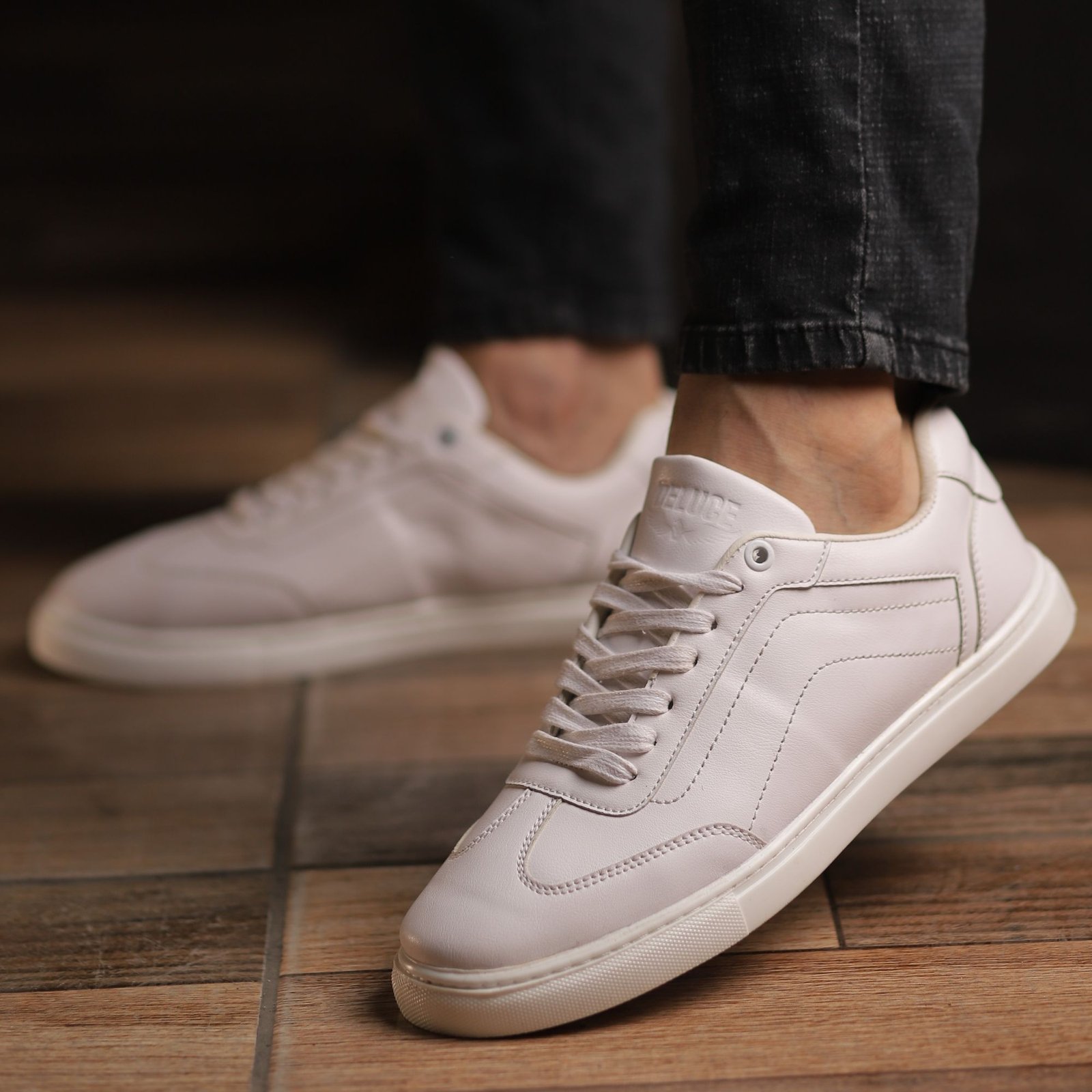 صورة المنتج - ابيض فلات سادة 377